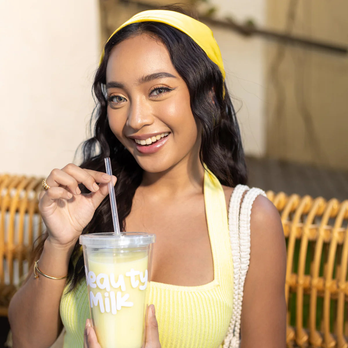 BEAUTY MILK PREMIUM JAPANESE BANANA PROBIOTIC + COLLAGEN DRINK