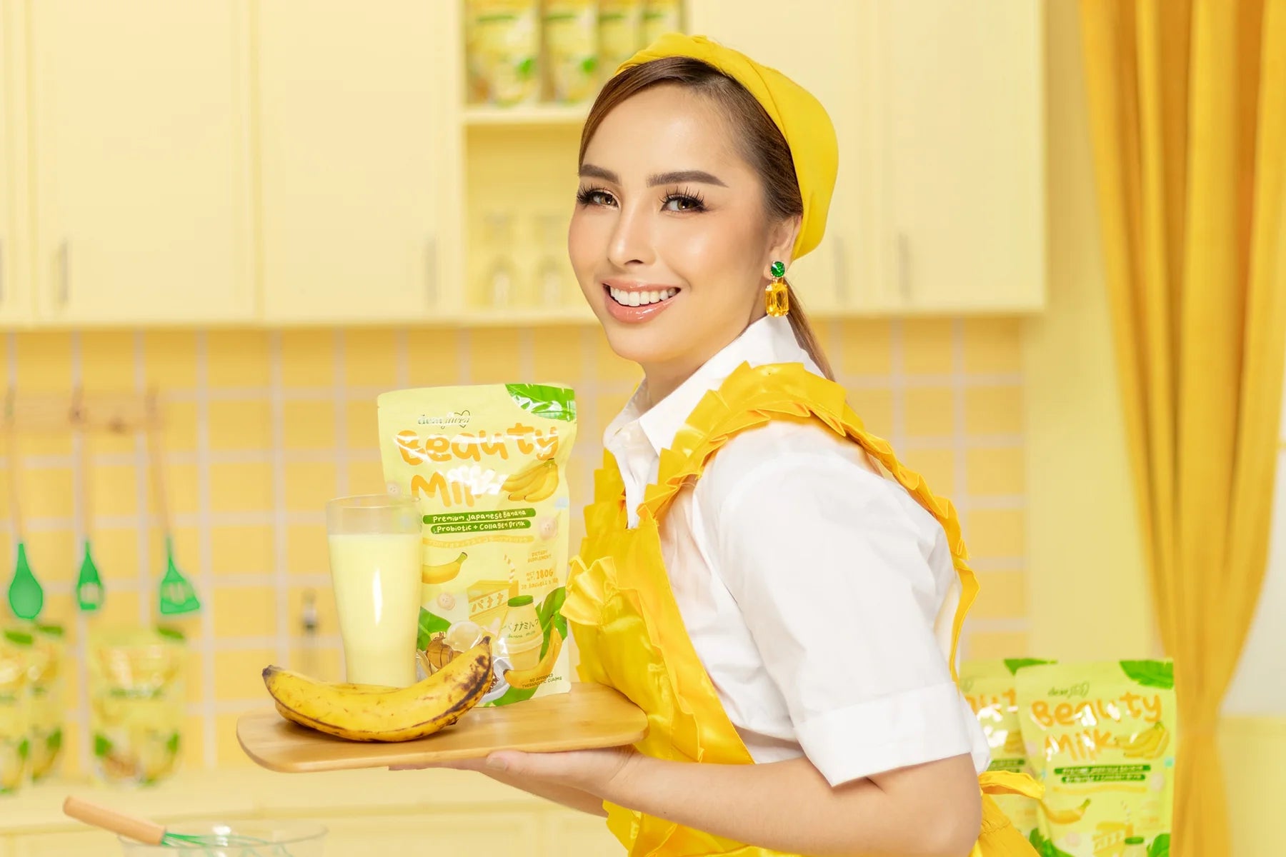 BEAUTY MILK PREMIUM JAPANESE BANANA PROBIOTIC + COLLAGEN DRINK